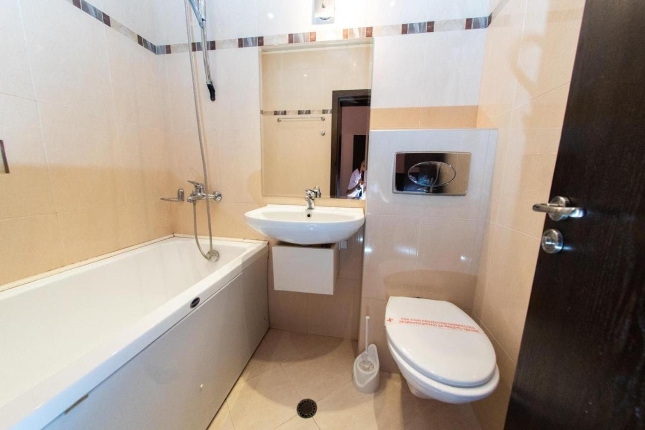 Hotel Ezeroto Stara Zagora Luaran gambar