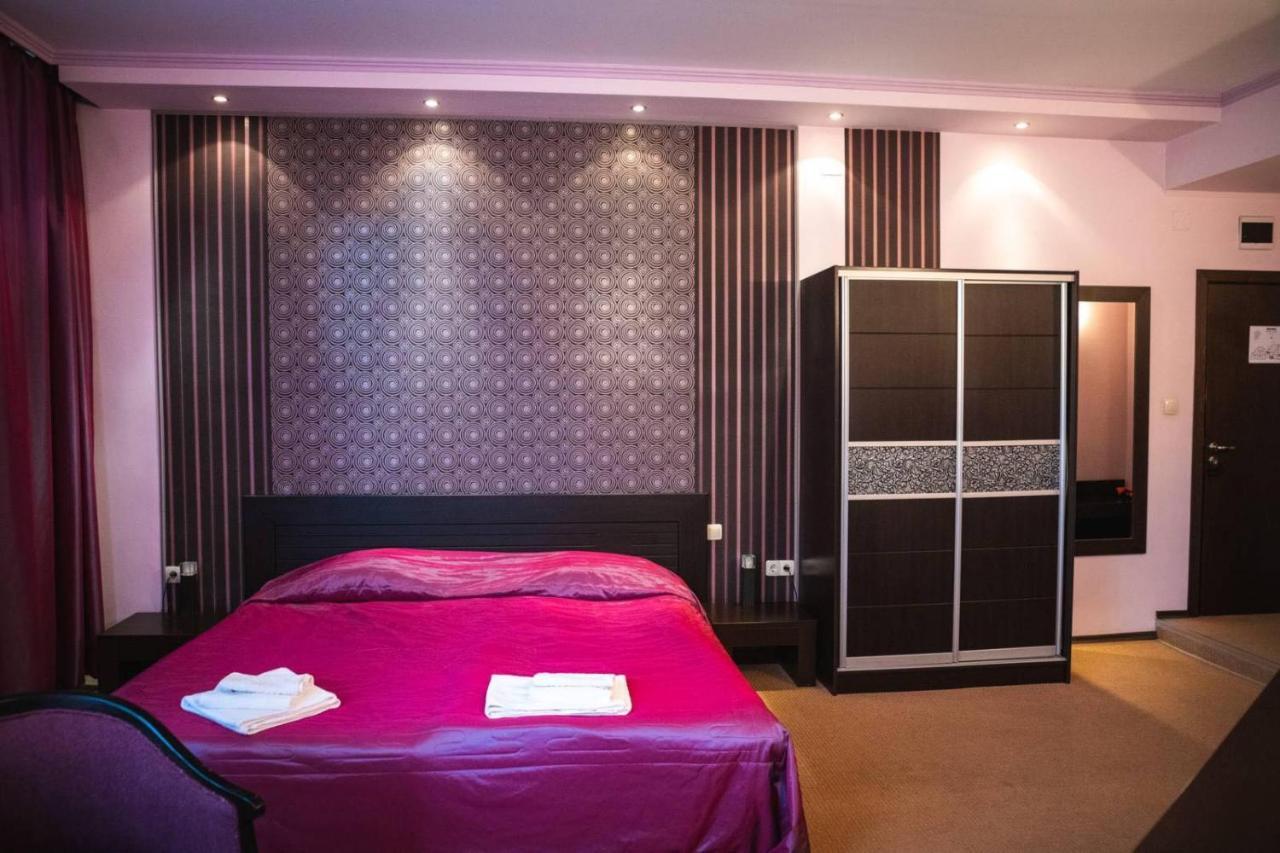 Hotel Ezeroto Stara Zagora Luaran gambar