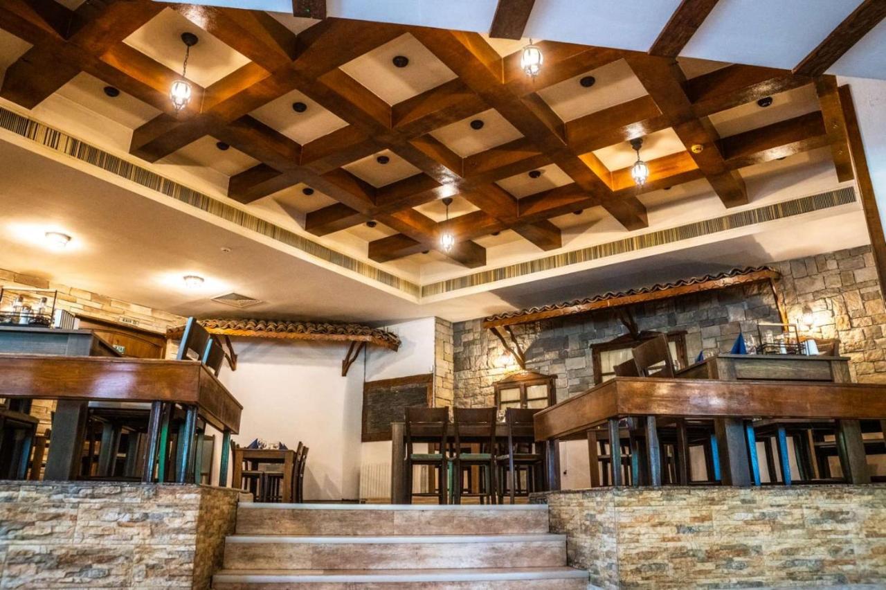 Hotel Ezeroto Stara Zagora Luaran gambar