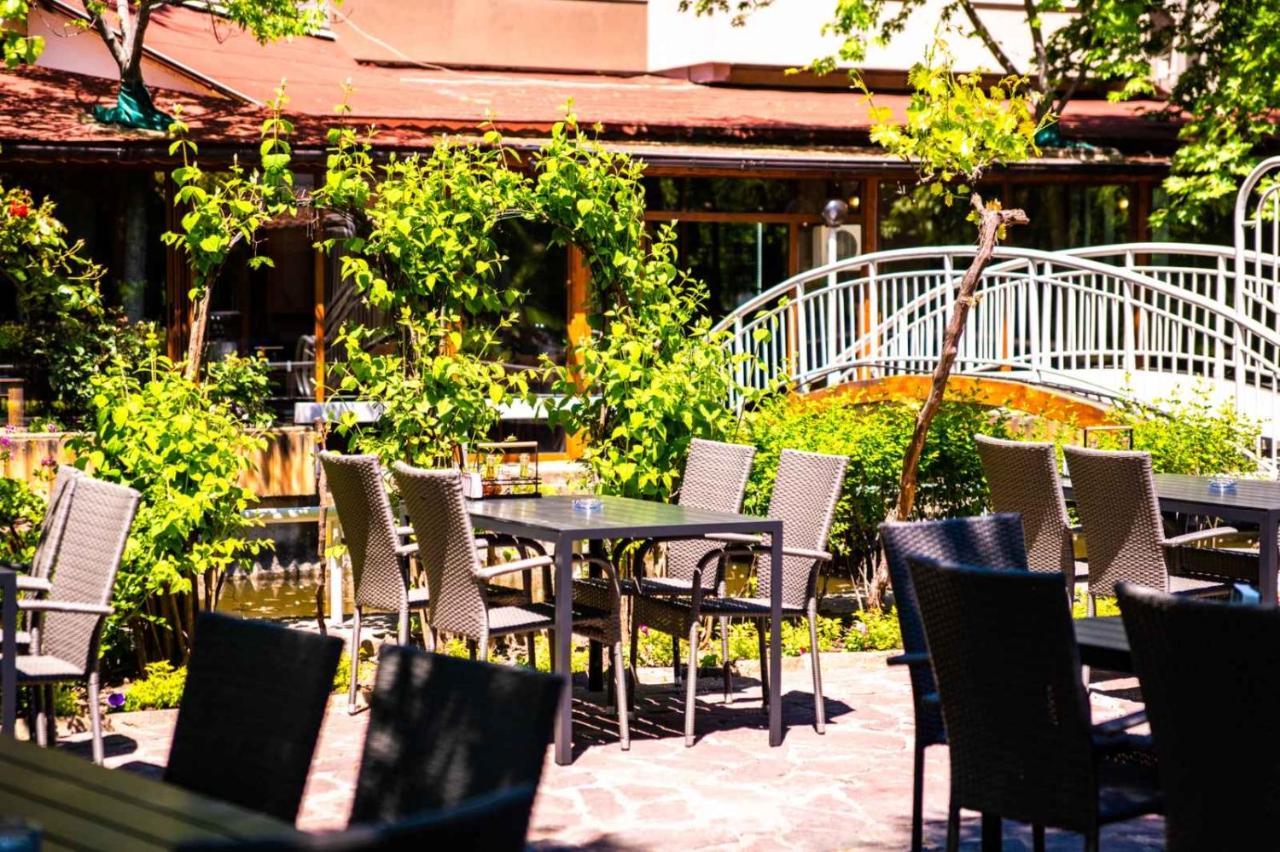 Hotel Ezeroto Stara Zagora Luaran gambar