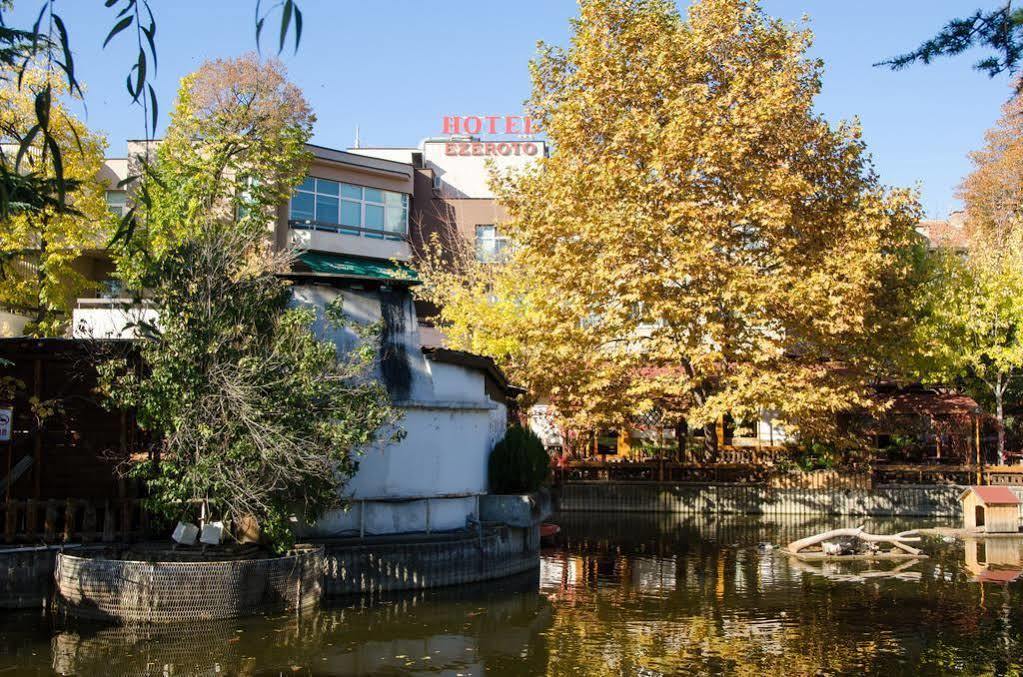 Hotel Ezeroto Stara Zagora Luaran gambar