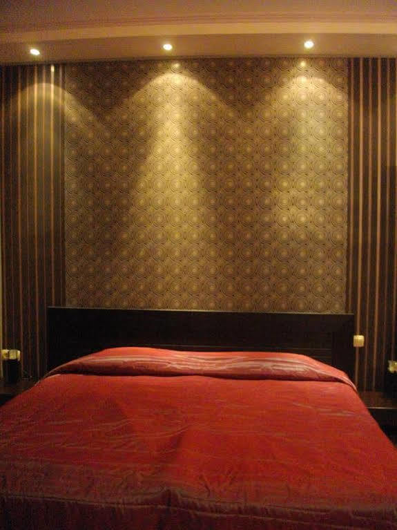 Hotel Ezeroto Stara Zagora Luaran gambar