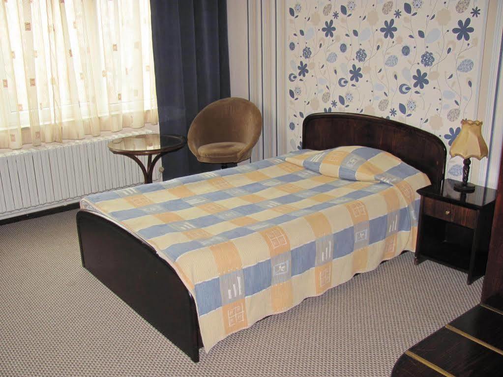 Hotel Ezeroto Stara Zagora Luaran gambar
